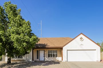 1202 E Topeka Dr Phoenix, AZ 85024